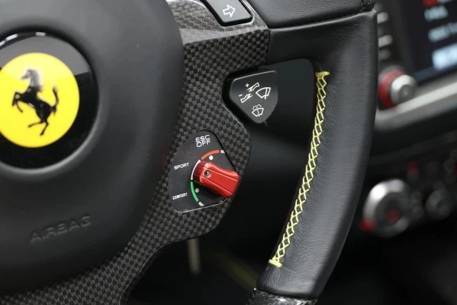 2015 Ferrari California T - Image 27 of 31