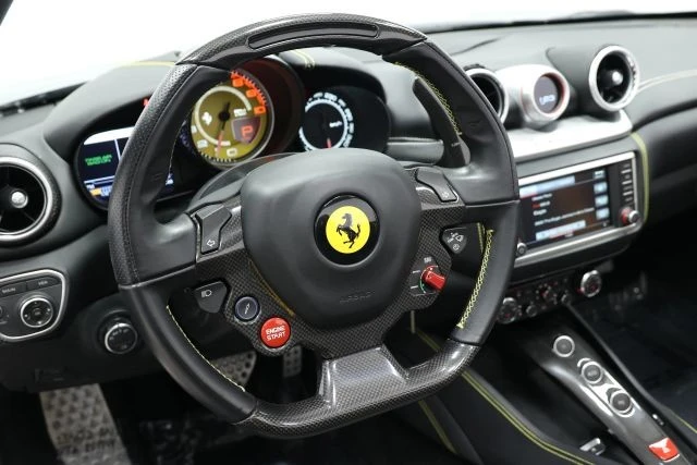 2015 Ferrari California T - Image 25 of 31
