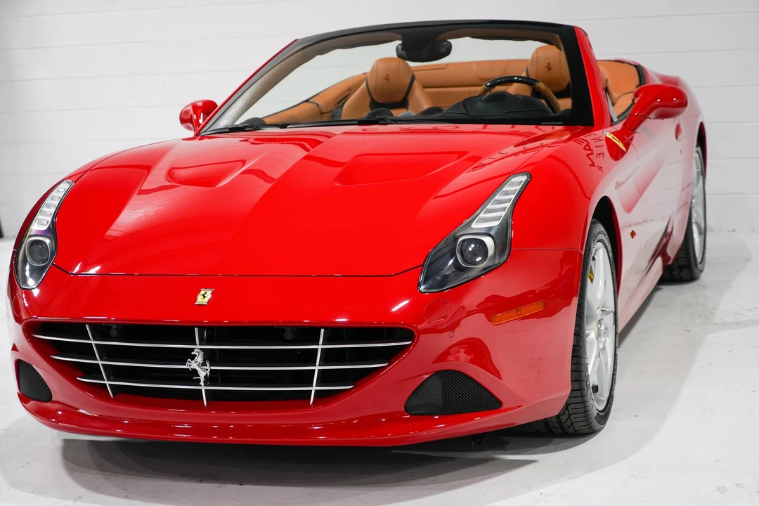 2015 Ferrari California T - Image 30 of 31
