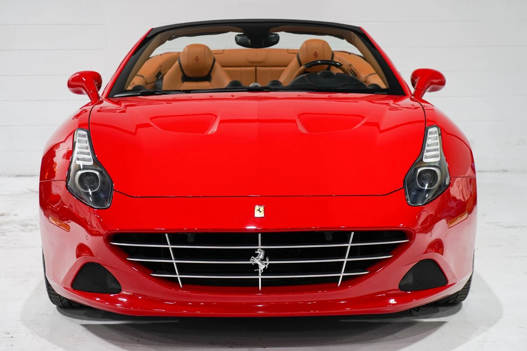 2015 Ferrari California T - Image 5 of 31