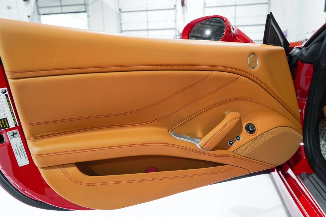2015 Ferrari California T - Image 20 of 31