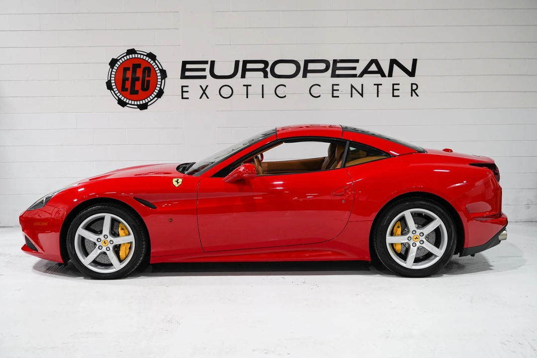 2015 Ferrari California T - Image 8 of 31