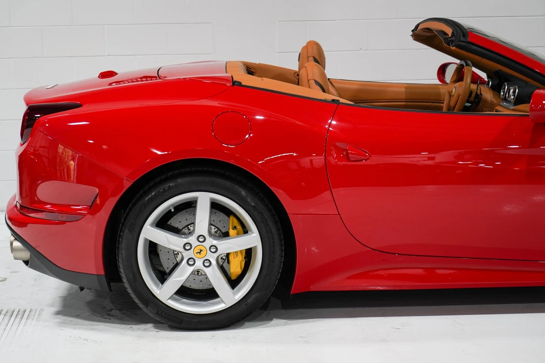 2015 Ferrari California T - Image 21 of 31