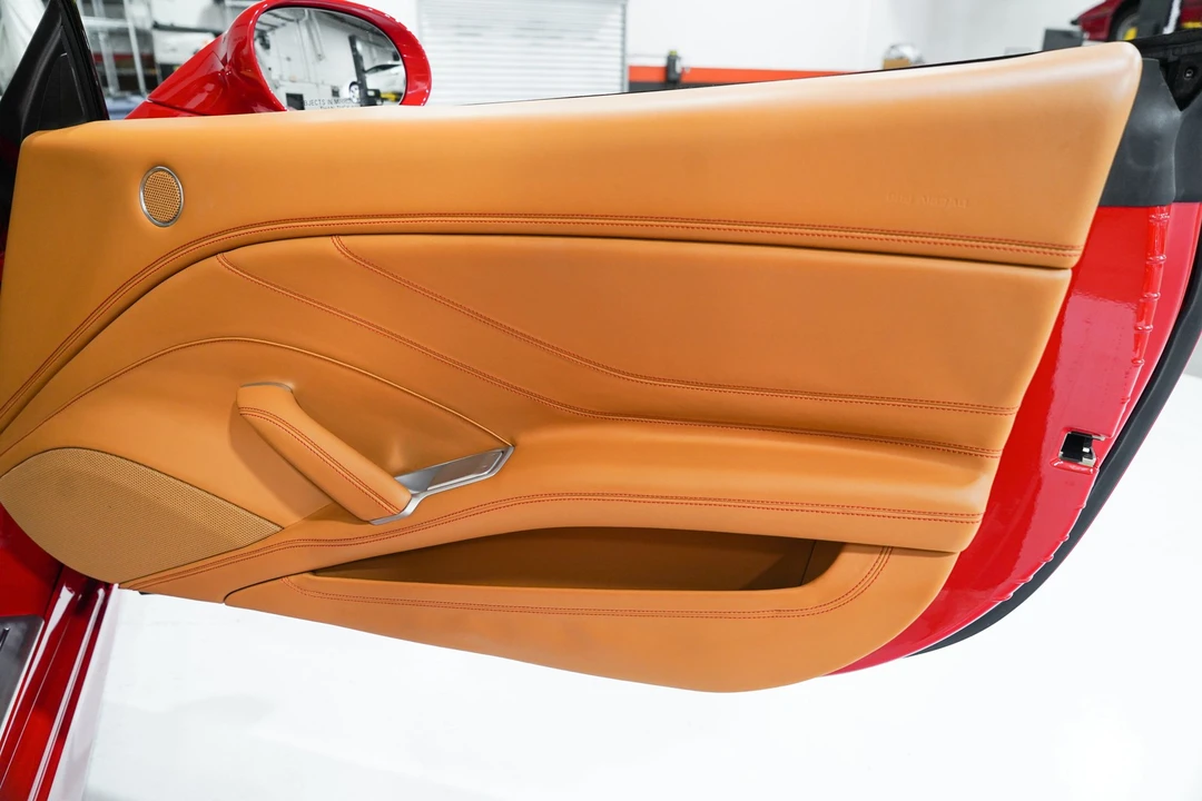 2015 Ferrari California T - Image 19 of 31