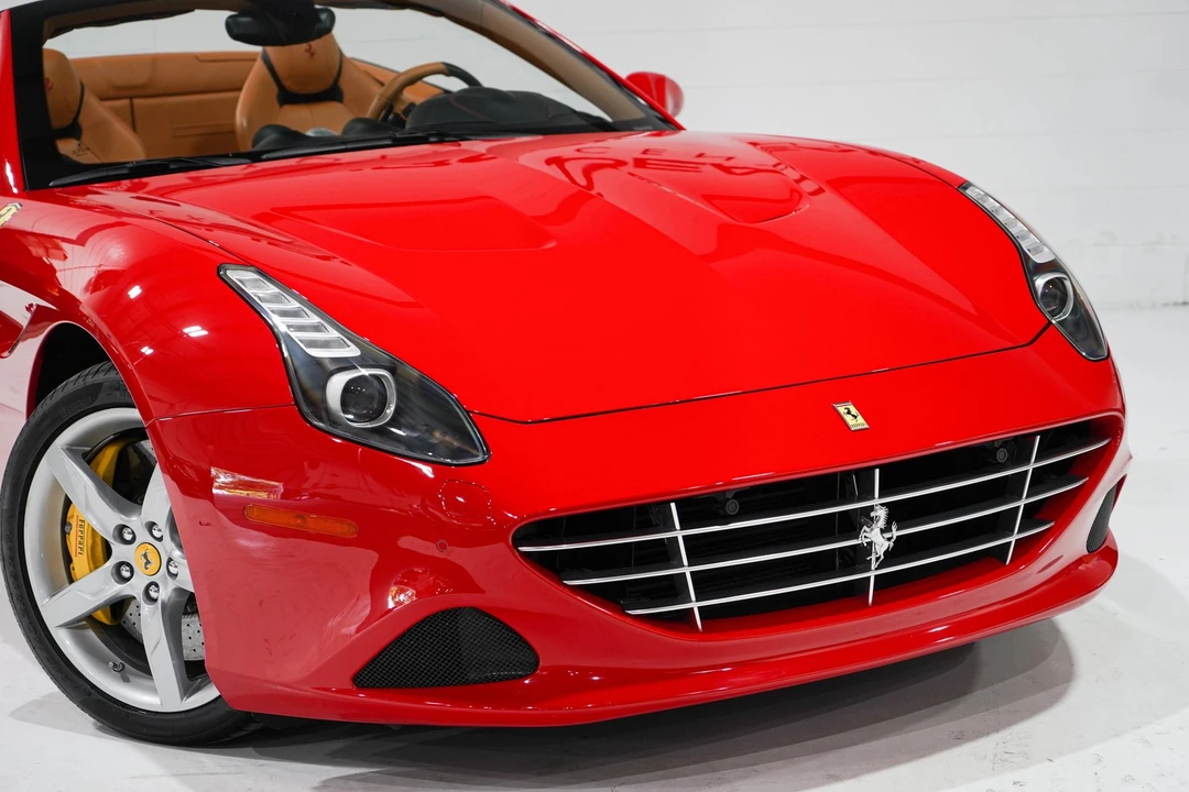 2015 Ferrari California T - Image 25 of 31