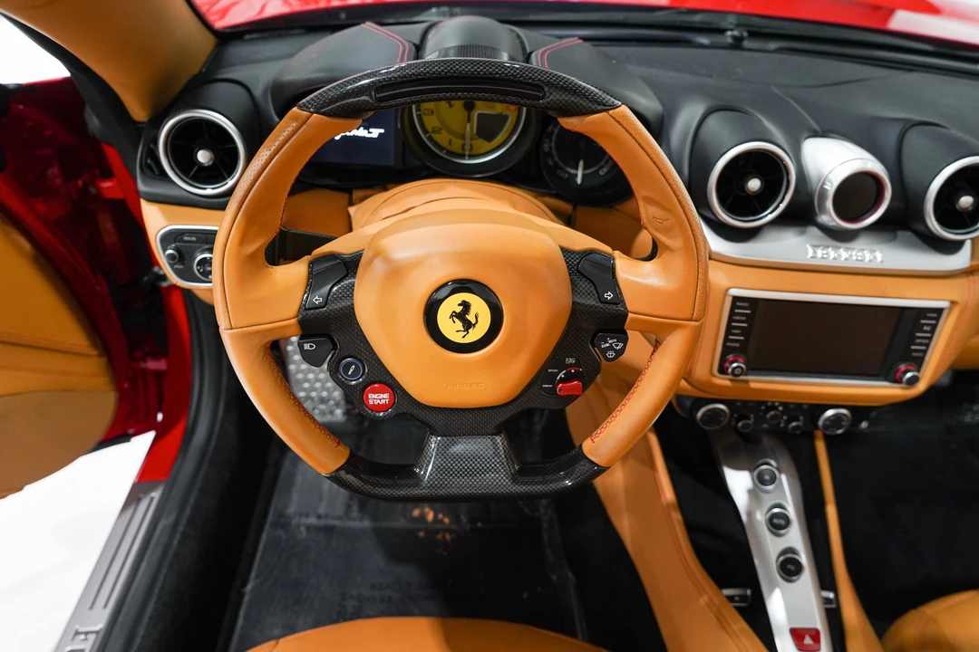 2015 Ferrari California T - Image 11 of 31