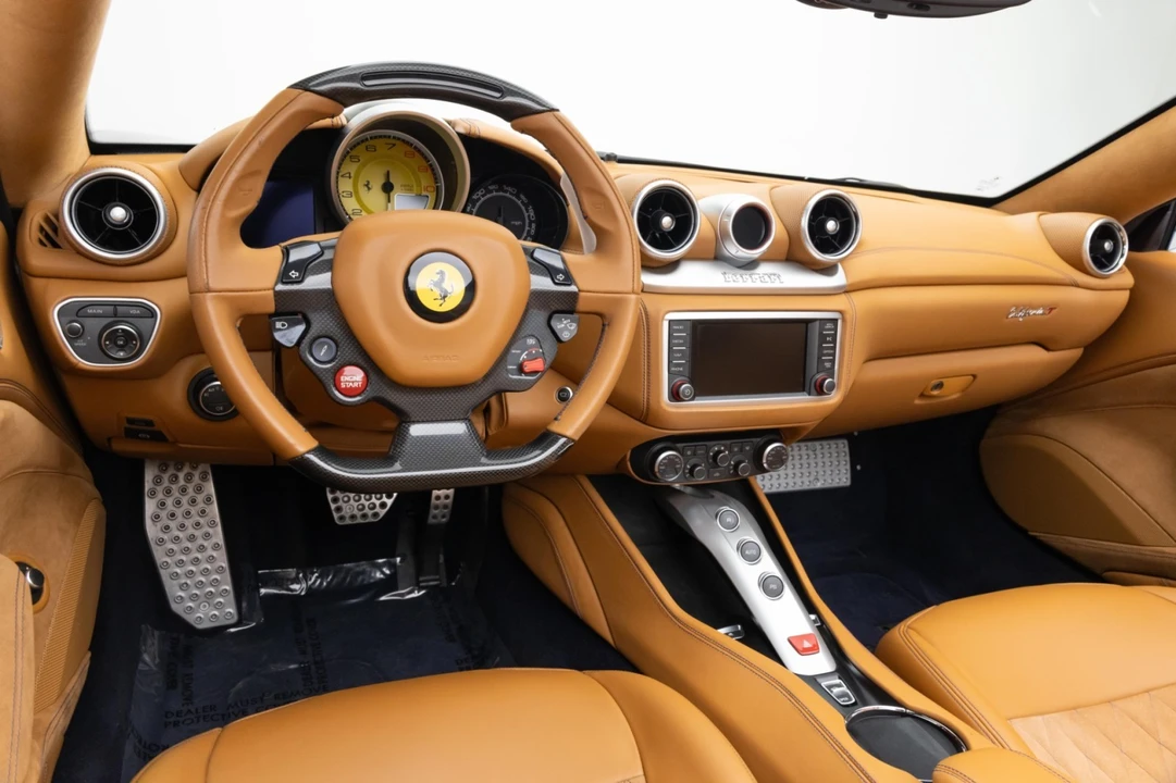 2015 Ferrari California T - Image 6 of 21