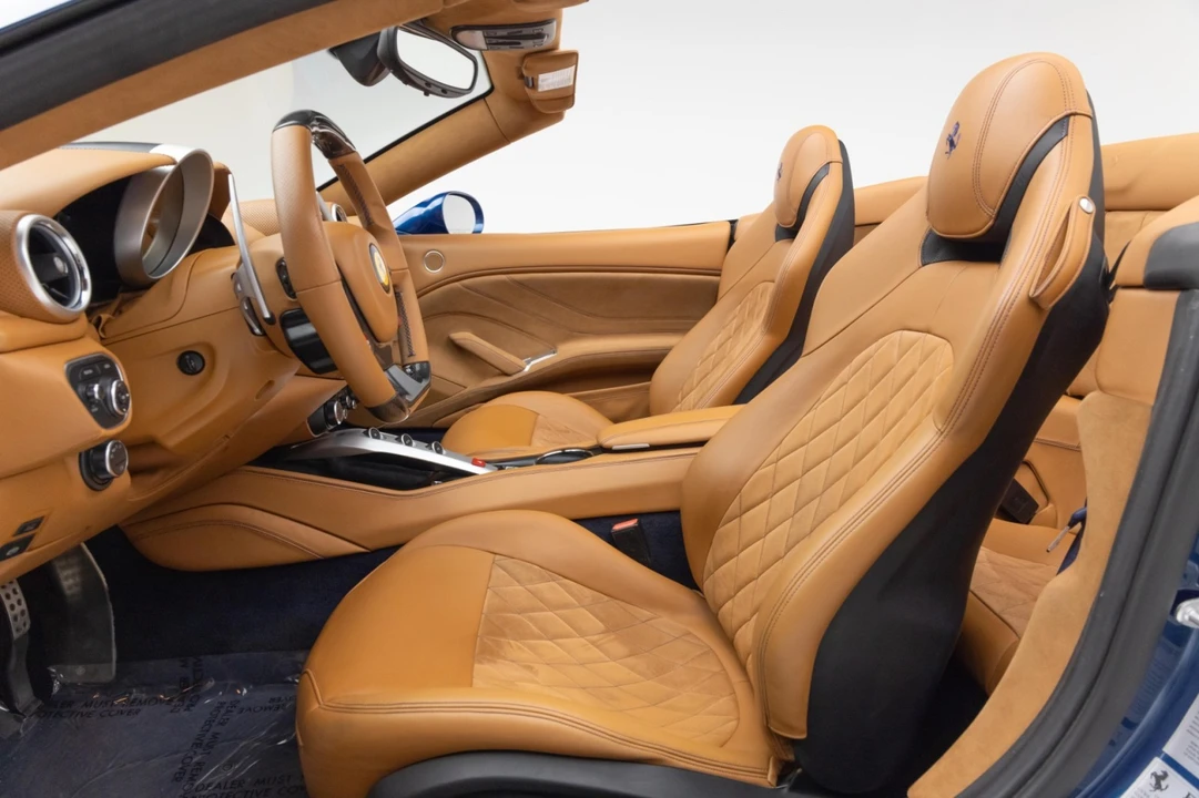 2015 Ferrari California T - Image 18 of 21