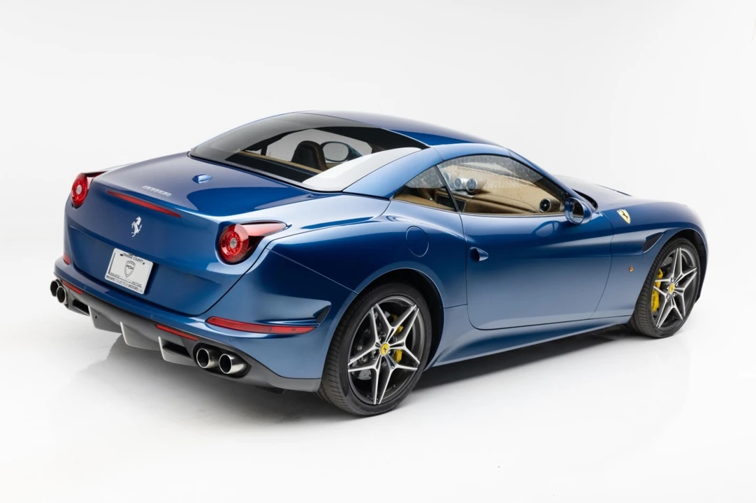 2015 Ferrari California T - Image 19 of 21
