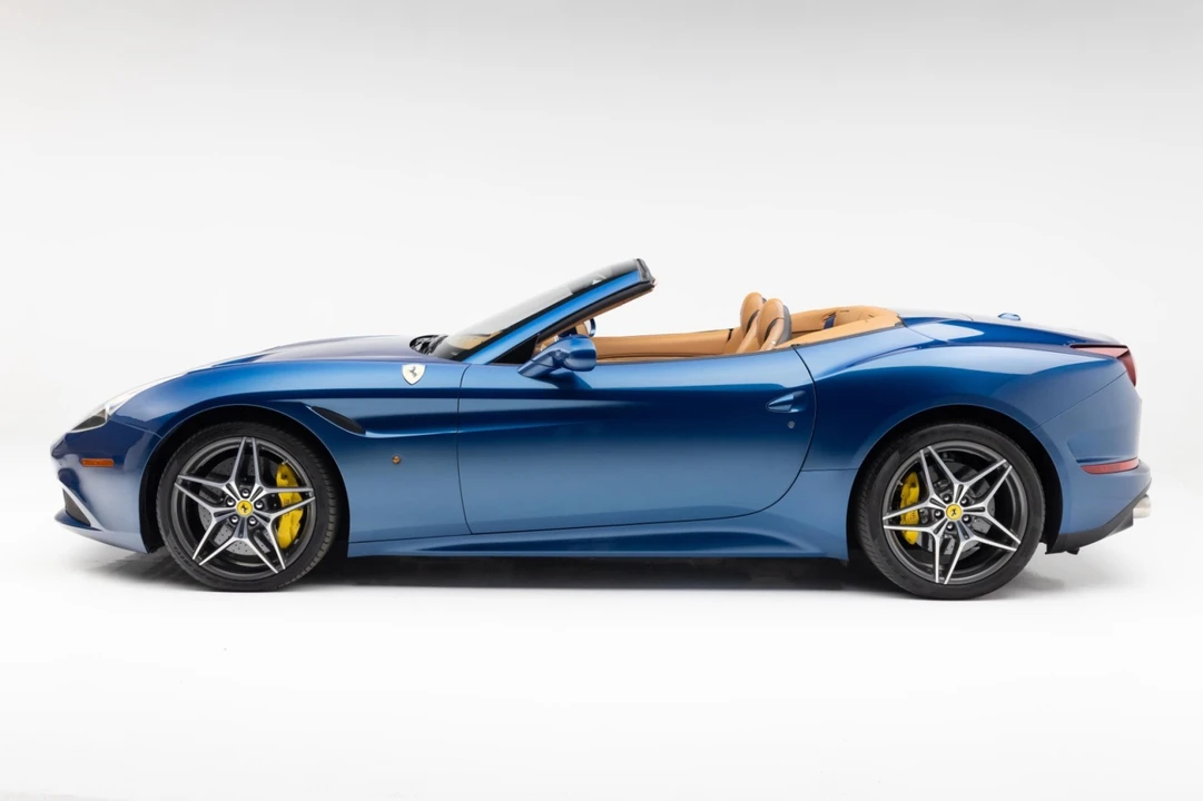 2015 Ferrari California T - Image 15 of 21