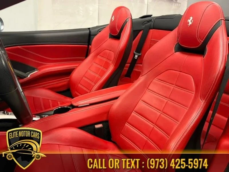 2015 Ferrari California T - Image 10 of 12
