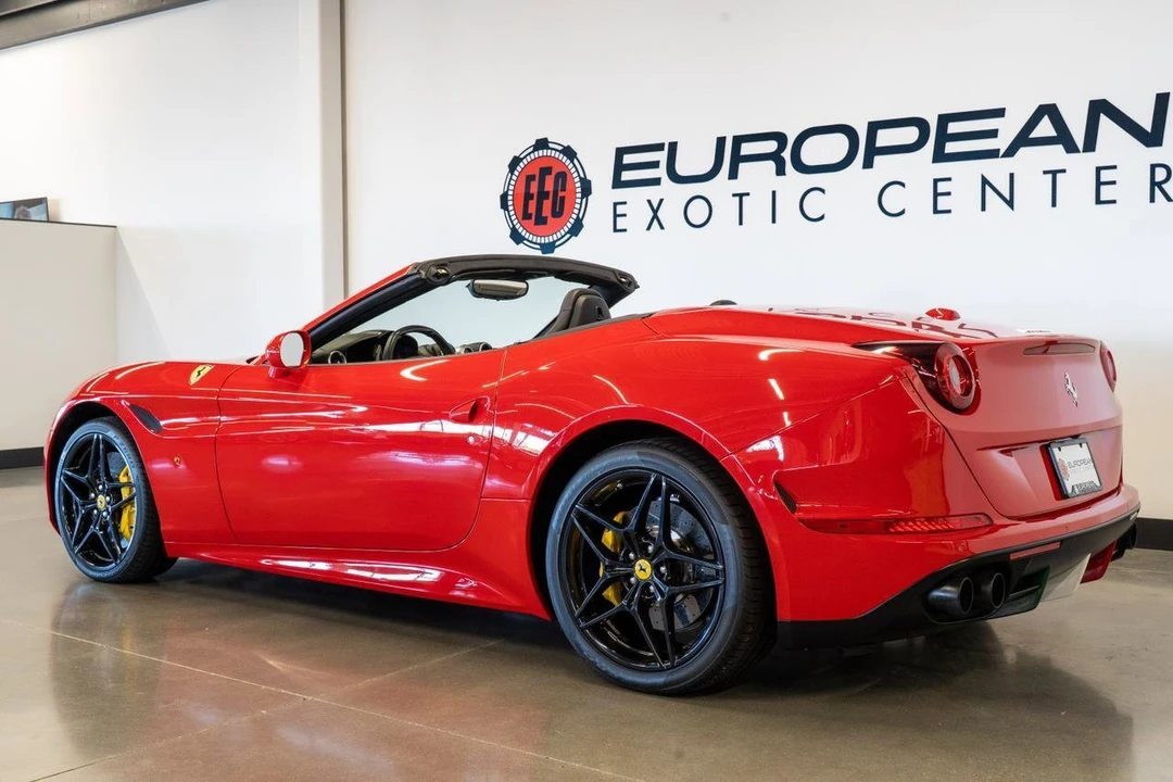 2015 Ferrari California T - Image 18 of 31