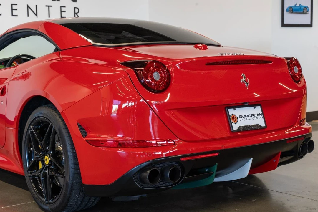 2015 Ferrari California T - Image 13 of 31
