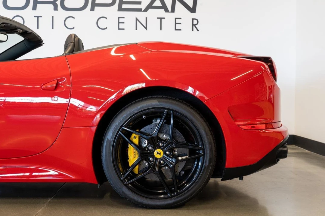 2015 Ferrari California T - Image 20 of 31