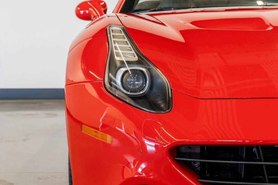 2015 Ferrari California T - Image 28 of 31