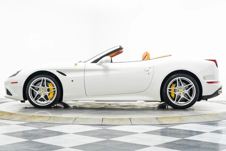 2015 Ferrari California T - Image 5 of 14