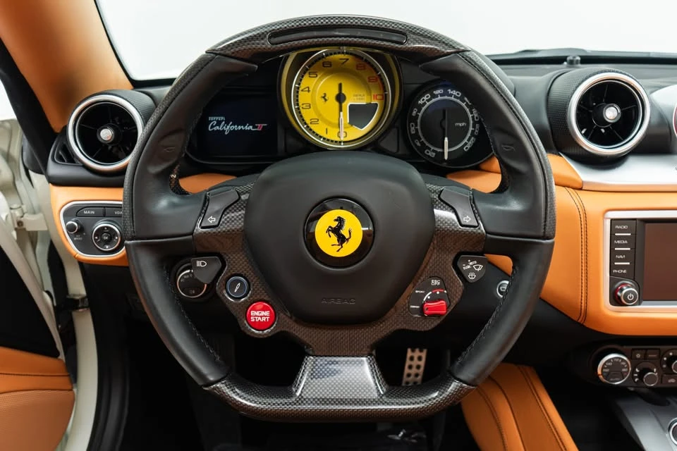 2015 Ferrari California T - Image 10 of 14