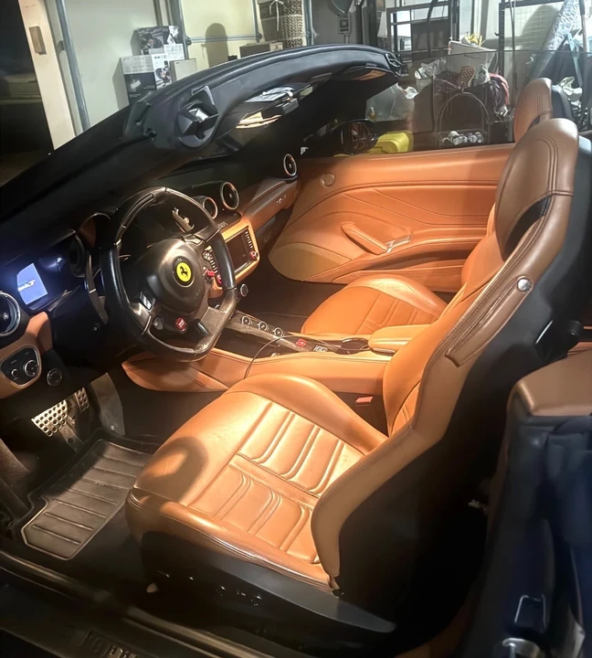 2015 Ferrari California T - Image 5 of 12