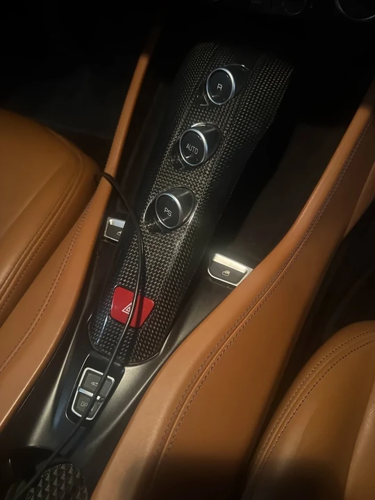 2015 Ferrari California T - Image 9 of 12