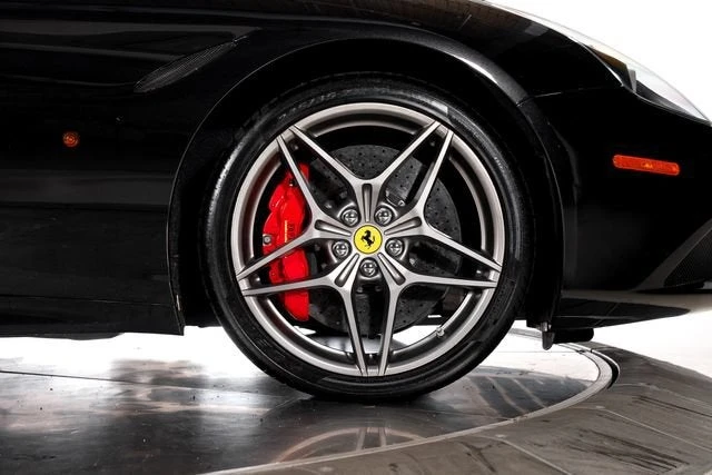 2015 Ferrari California T - Image 21 of 31