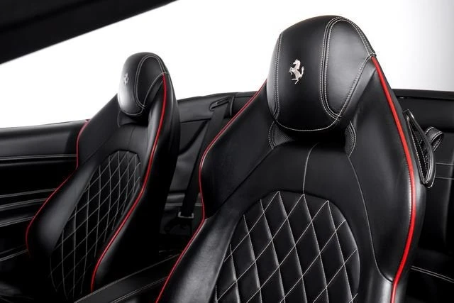 2015 Ferrari California T - Image 22 of 31