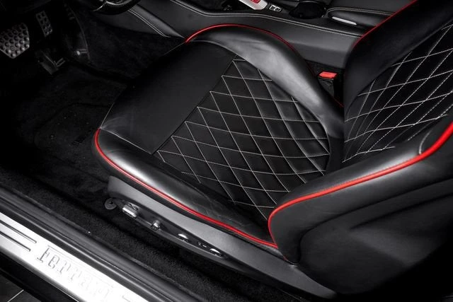 2015 Ferrari California T - Image 24 of 31