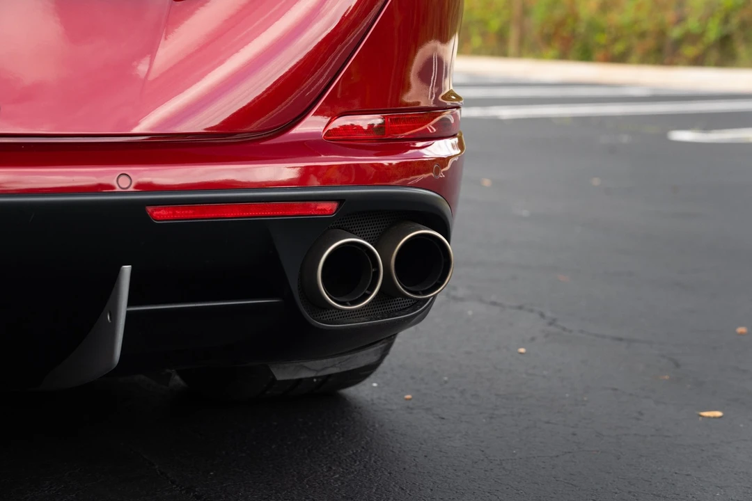 2015 Ferrari California T - Image 19 of 21
