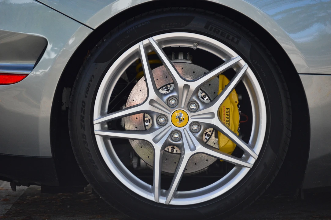 2015 Ferrari California T - Image 24 of 31