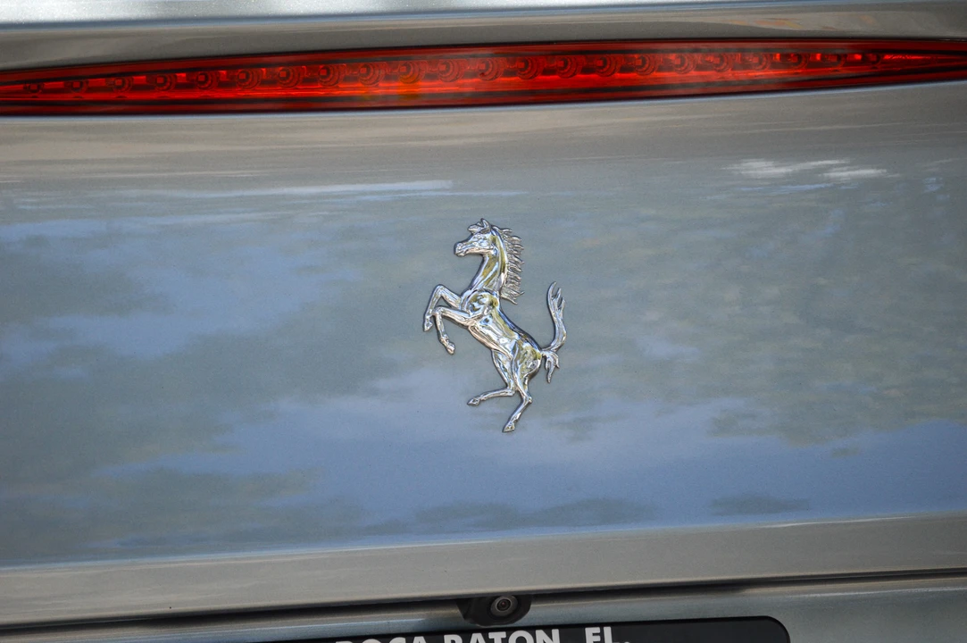 2015 Ferrari California T - Image 19 of 31