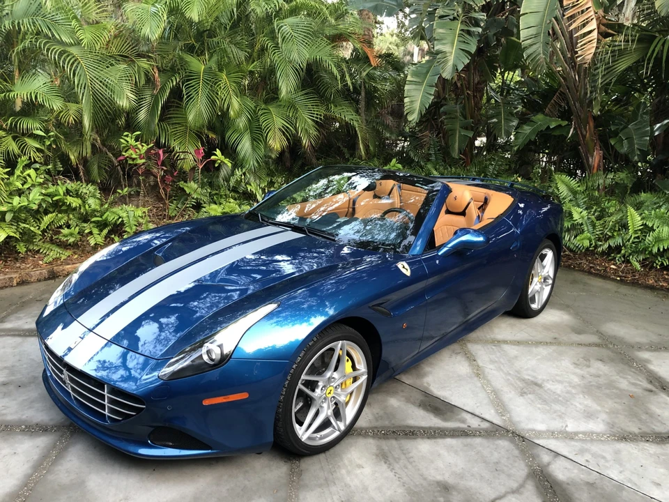 2015 Ferrari California T - Image 5 of 31