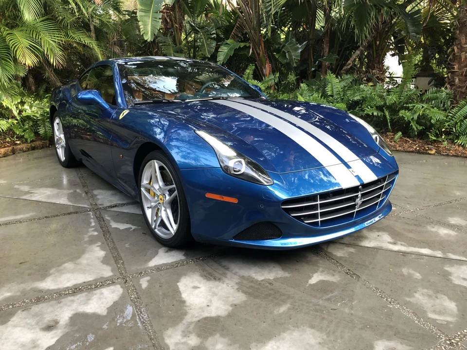 2015 Ferrari California T - Image 24 of 31