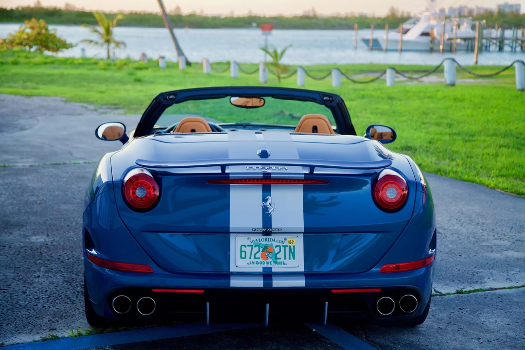 2015 Ferrari California T - Image 15 of 31