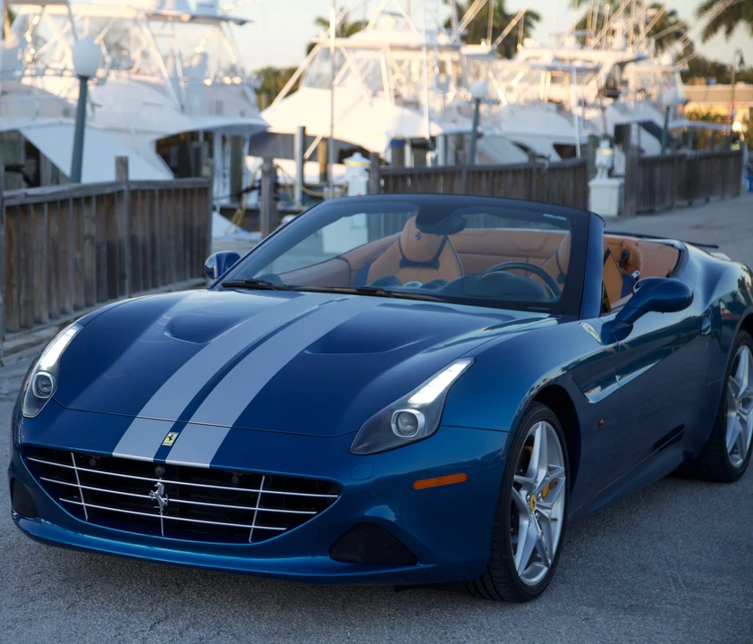 2015 Ferrari California T - Image 4 of 31