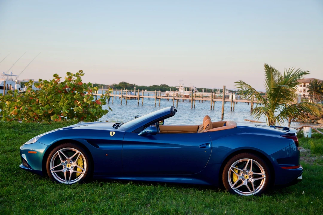 2015 Ferrari California T - Image 7 of 31