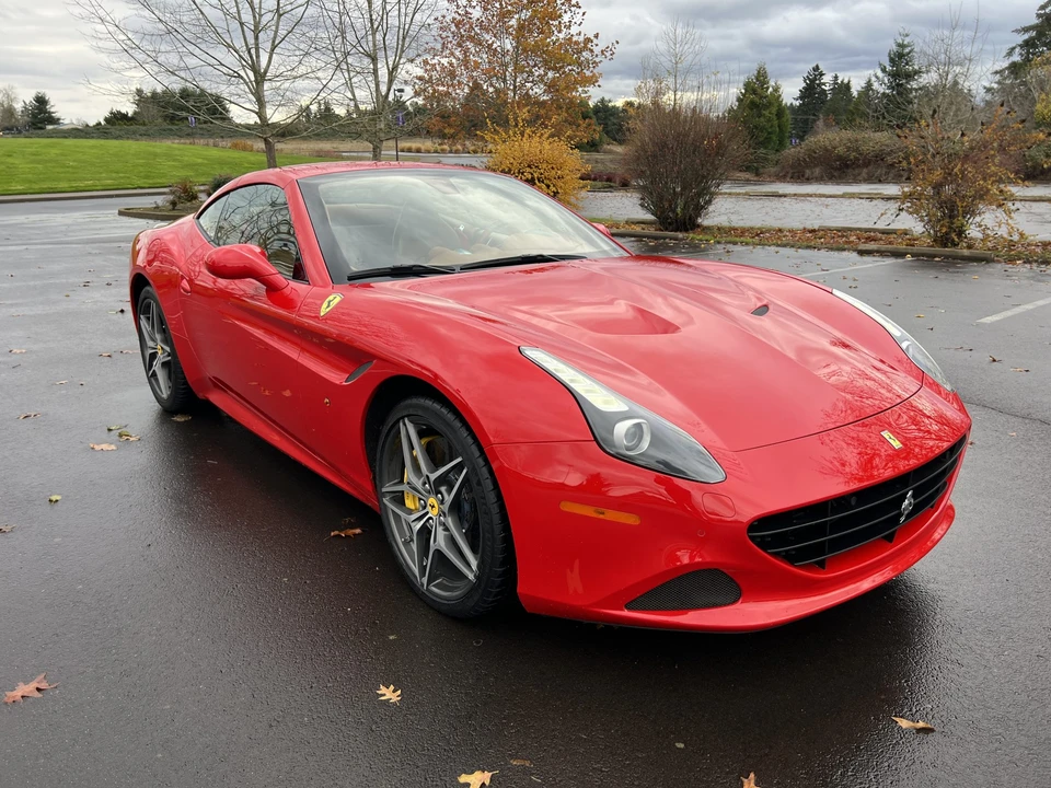 2015 Ferrari California T - Image 11 of 31