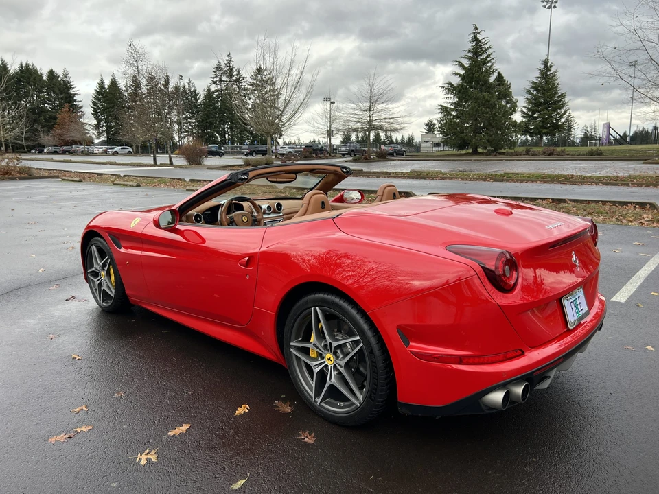 2015 Ferrari California T - Image 15 of 31