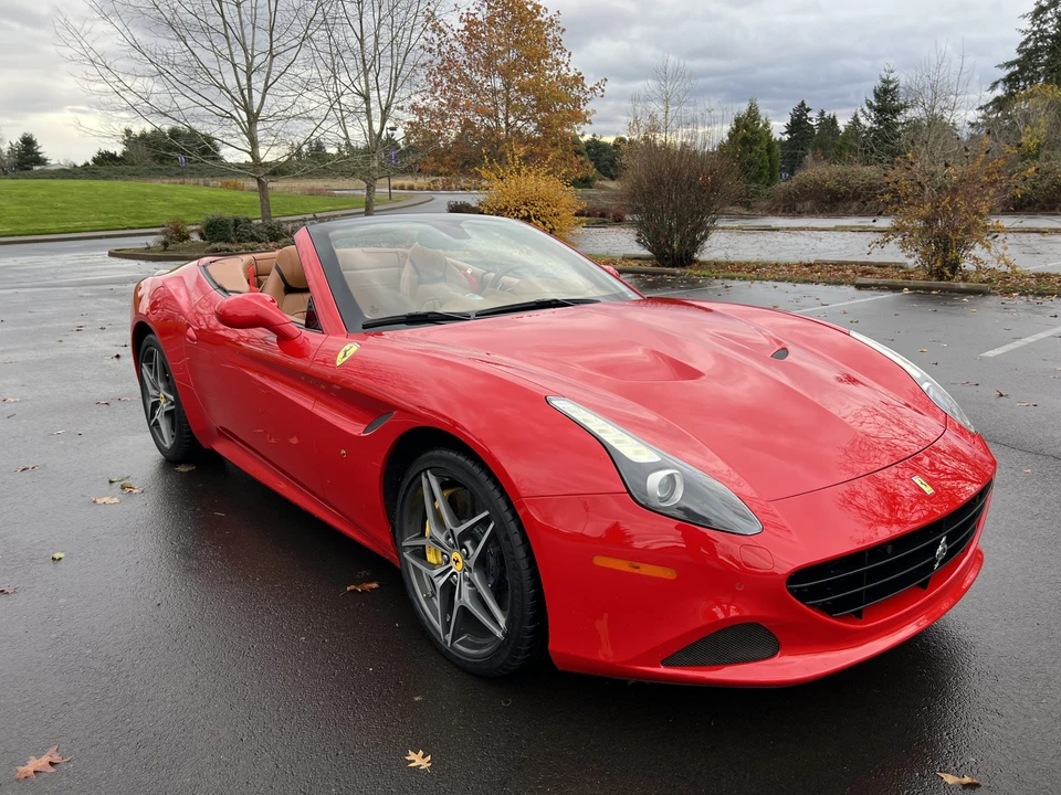 2015 Ferrari California T - Image 17 of 31