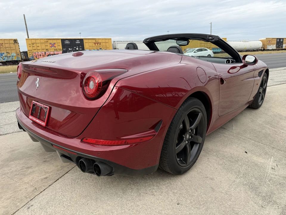 2015 Ferrari California T - Image 6 of 31