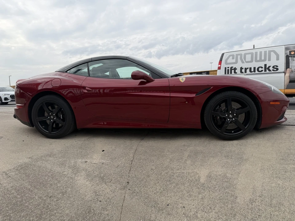 2015 Ferrari California T - Image 15 of 31