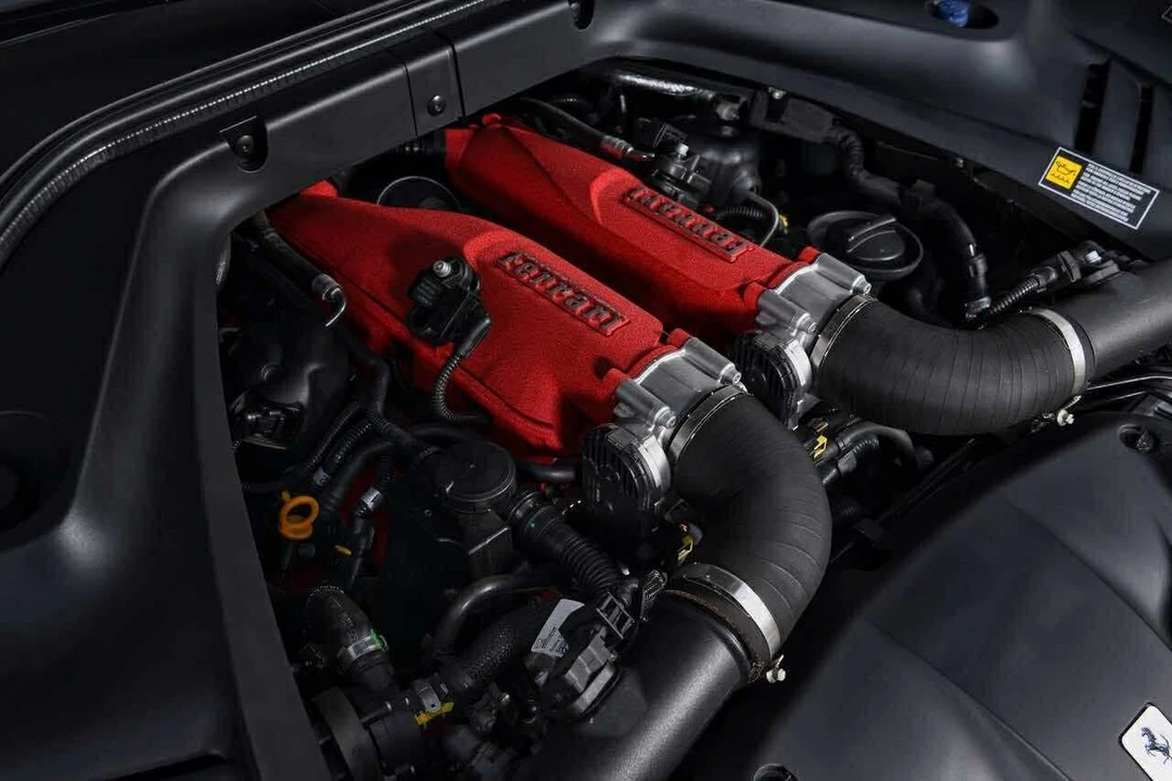 2015 Ferrari California T - Image 14 of 14