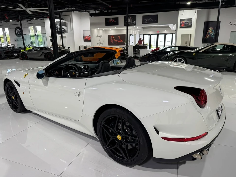 2015 Ferrari California T - Image 5 of 12