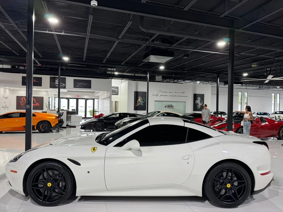 2015 Ferrari California T - Image 12 of 12