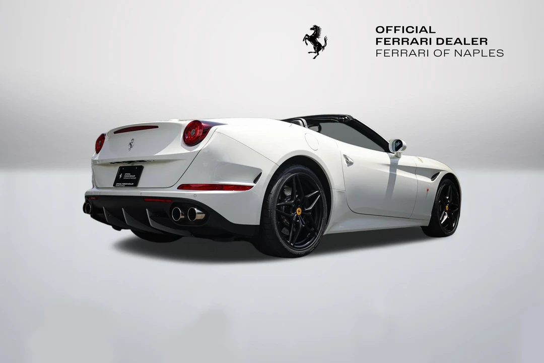 2015 Ferrari California T - Image 3 of 31