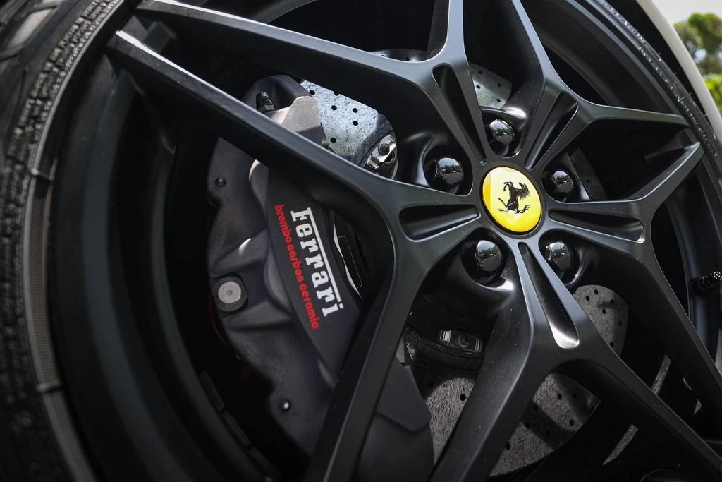 2015 Ferrari California T - Image 16 of 31