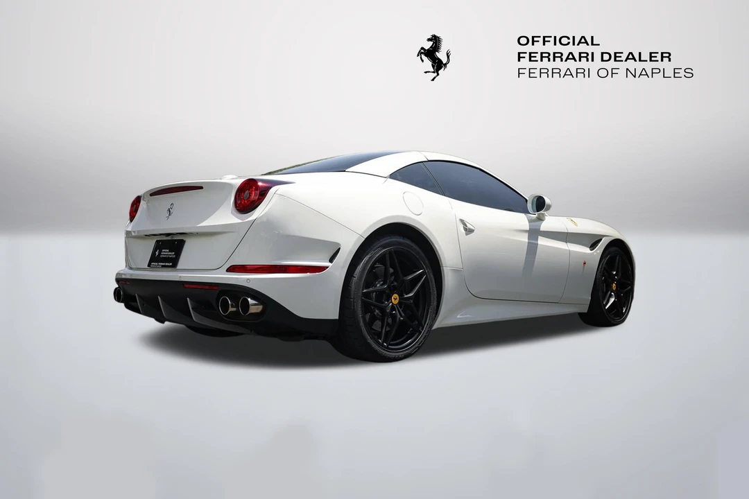 2015 Ferrari California T - Image 10 of 31