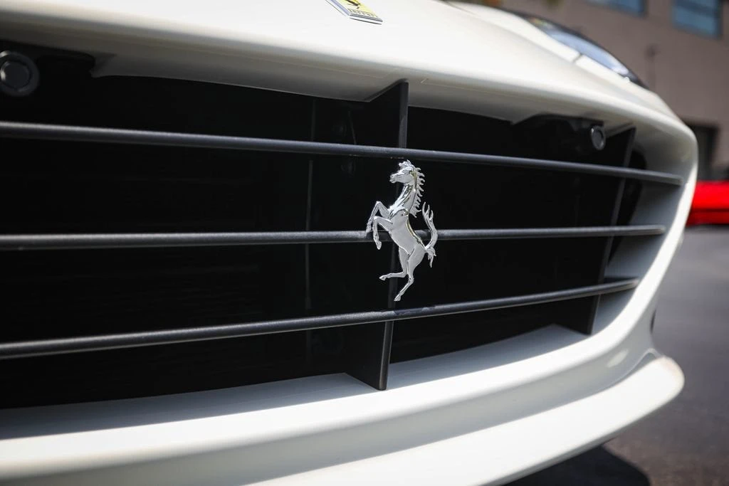 2015 Ferrari California T - Image 13 of 31
