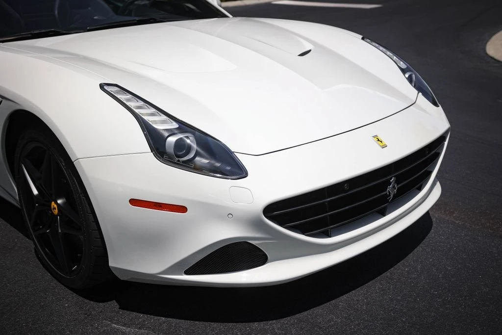 2015 Ferrari California T - Image 12 of 31