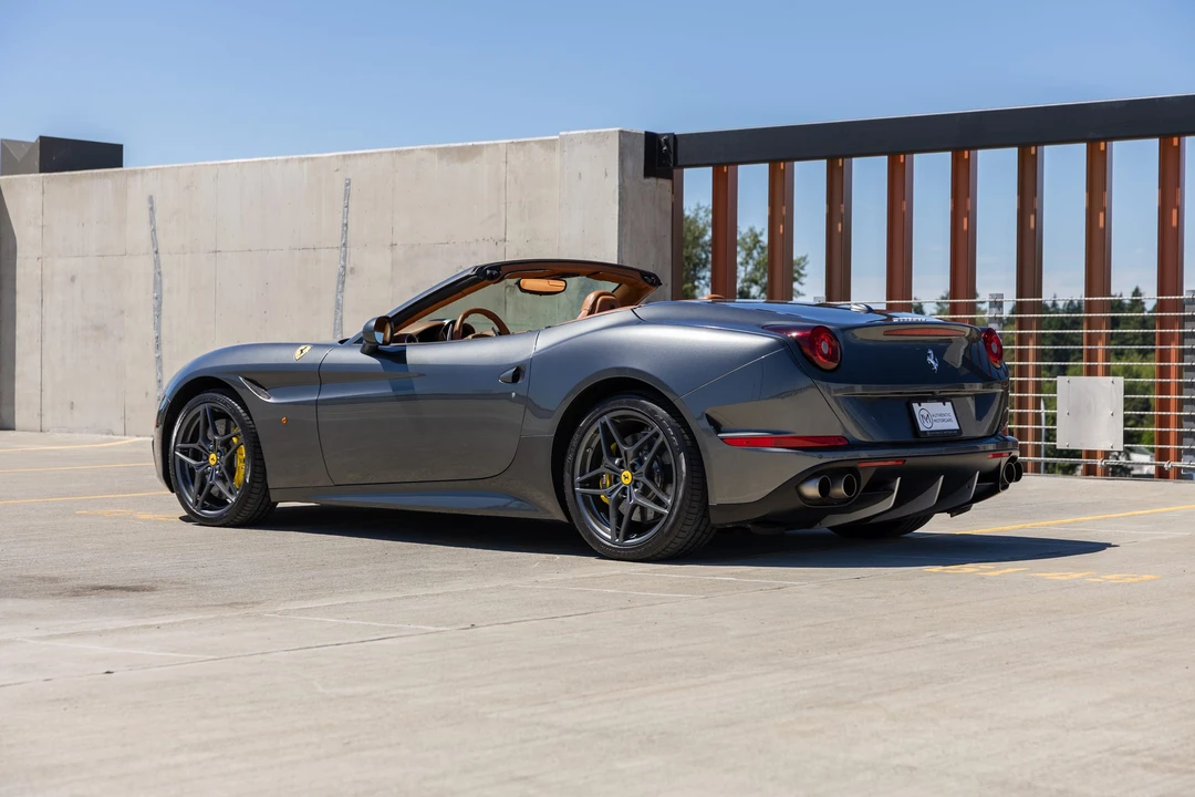 2015 Ferrari California T - Image 6 of 31