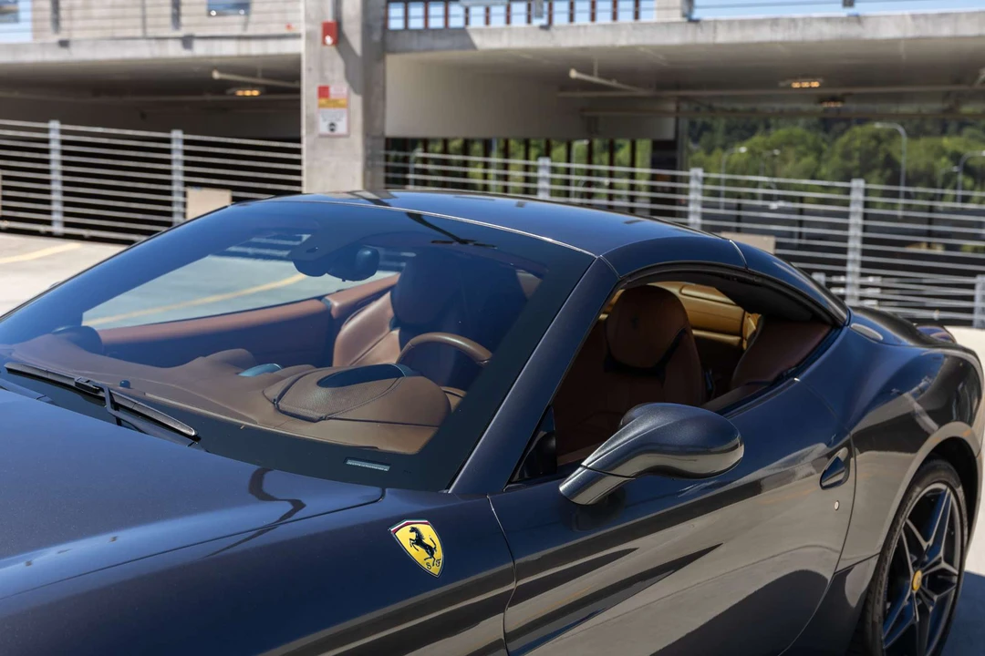 2015 Ferrari California T - Image 31 of 31