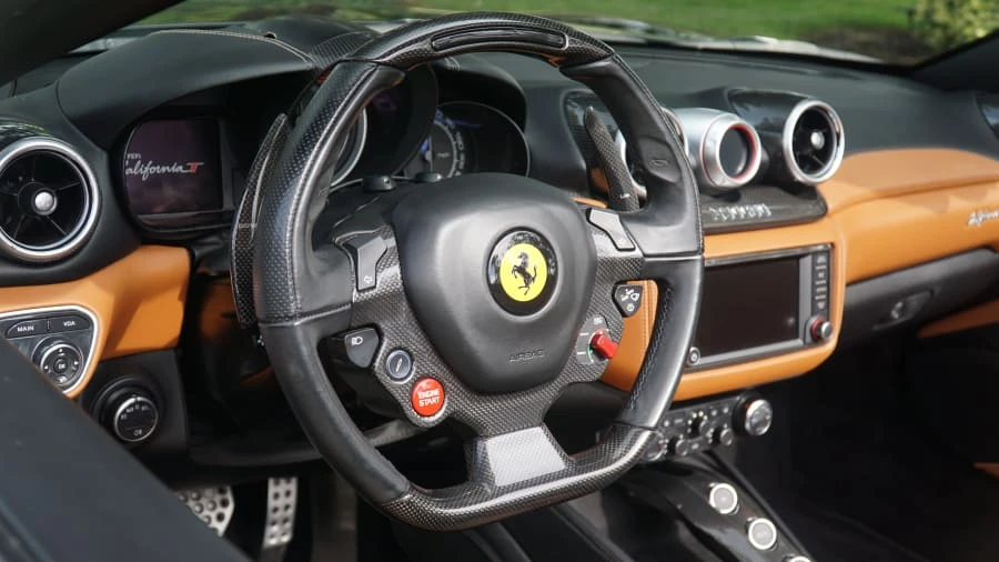 2015 Ferrari California T - Image 25 of 29
